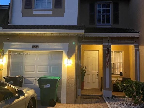 15297 SW 119th Ter 15297, Miami FL 33196