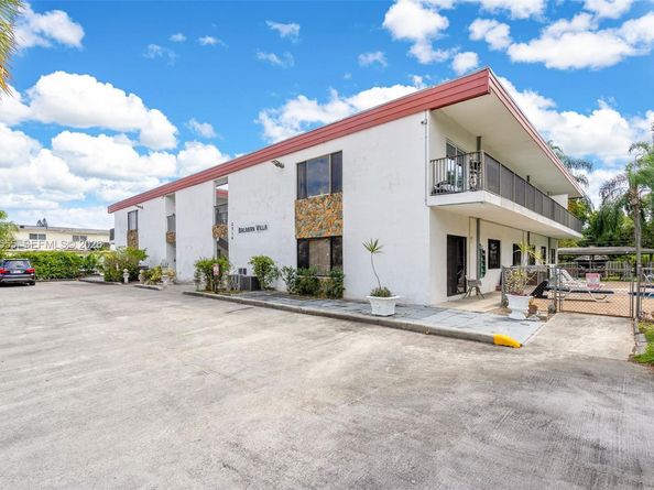 2514 Taylor St 11, Hollywood FL 33020