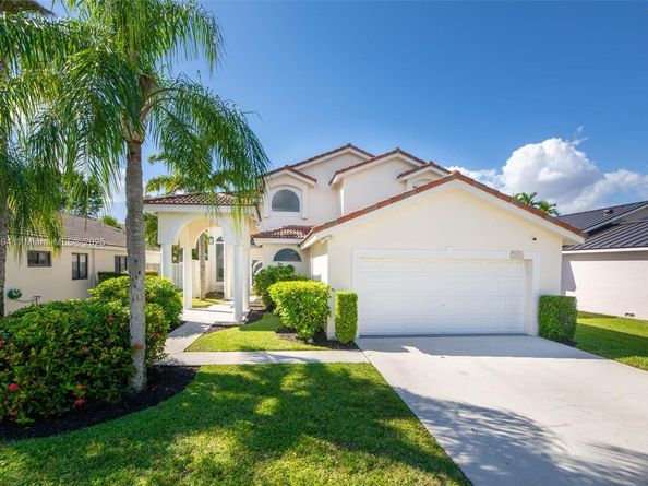 862 SW 176th Ave, Pembroke Pines FL 33029