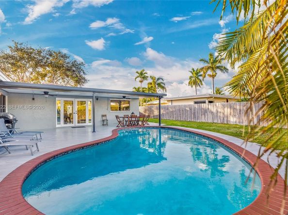 6600 NE 20th Way, Fort Lauderdale FL 33308