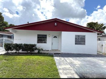 3066 NW 28th St