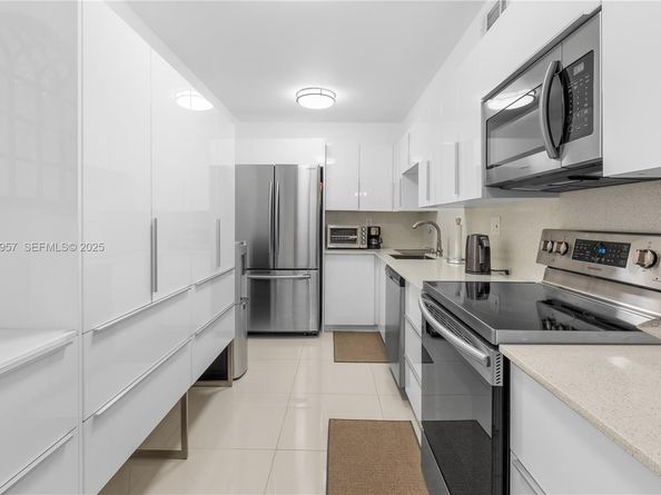 1849 S Ocean Dr 212, Hallandale Beach FL 33009