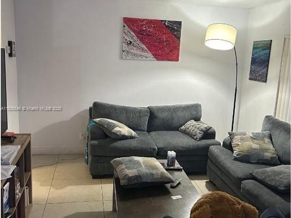 17901 NW 68th Ave R208, Hialeah FL 33015