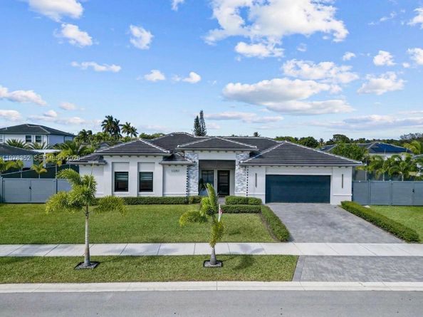 13351 SW 190th St, Miami FL 33177
