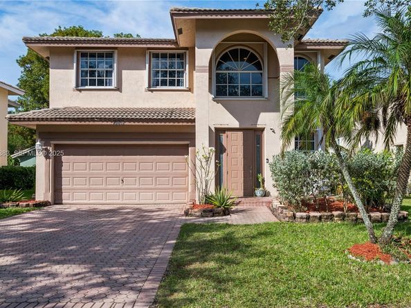 10871 NW 35th Pl, Sunrise FL 33351