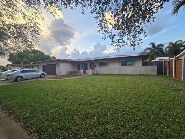 8331 NW 18th St, Pembroke Pines FL 33024