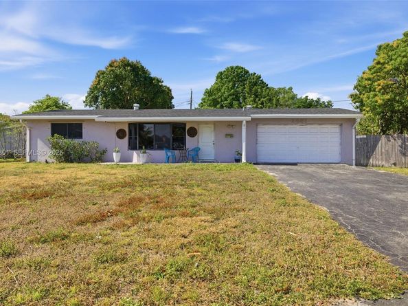 2681 NW 43rd Ave, Lauderhill FL 33313