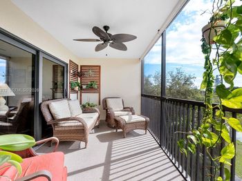 2200 S Cypress Bend Dr