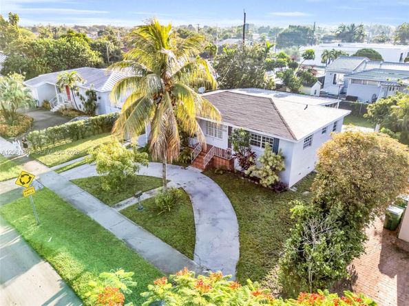 2025 SW 82nd Ct, Miami FL 33155