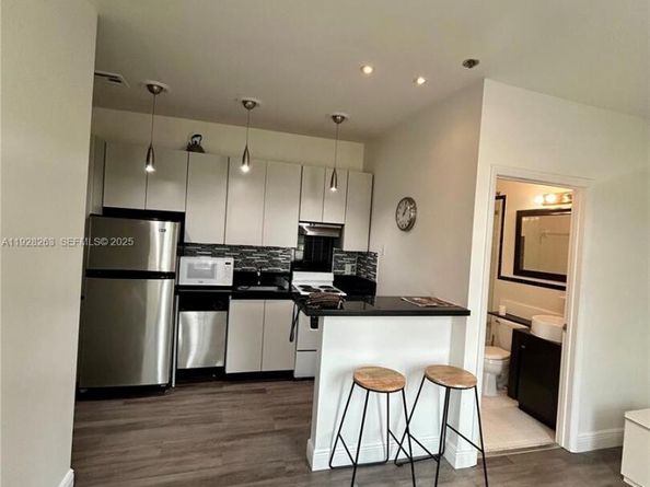 1244 Pennsylvania Ave 305, Miami Beach FL 33139