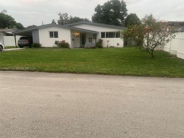 6611 Mckinley St, Hollywood FL 33024