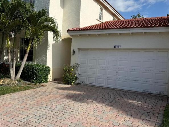 18791 SW 25th Ct, Miramar FL 33029