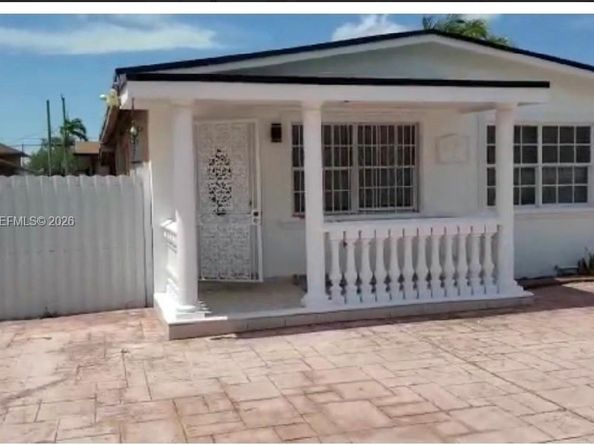 3050 NW 52nd St, Miami FL 33142