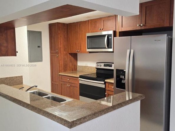 36 NW 6th Ave 408, Miami FL 33128