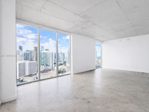 151 SE 1st St 3001, Miami FL 33131