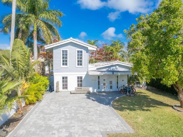 951 Buchanan St, Hollywood FL 33019