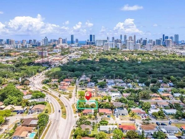 2100 NE 185th St, North Miami Beach FL 33179