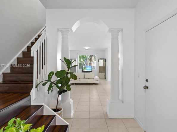 419 Rainbow Springs Ter, Royal Palm Beach FL 33411