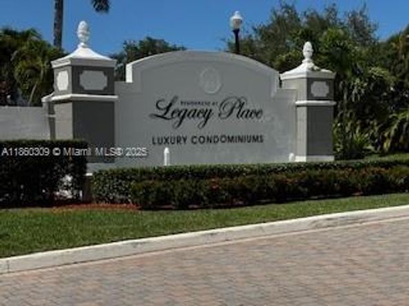 11030 Legacy Dr 302, Palm Beach Gardens FL 33410