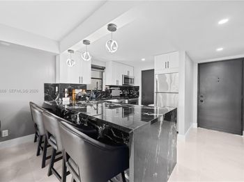 2302 S Cypress Bend Dr