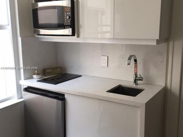 119 Menores Ave 8A, Coral Gables FL 33134