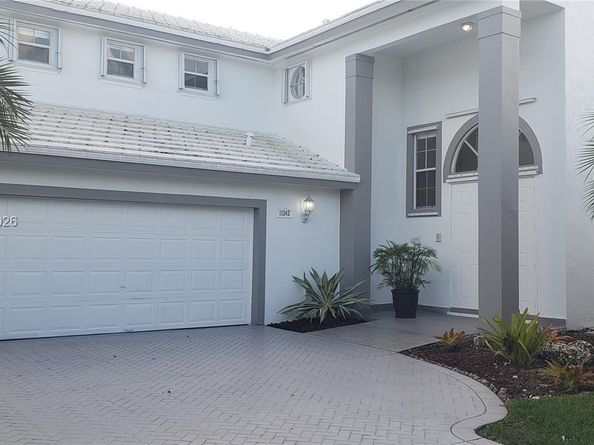 11242 SW 62nd Ln, Miami FL 33173