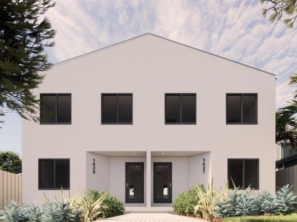 1629 NW 40th St, Miami FL 33142