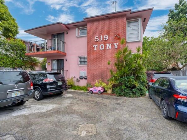519 NW 10th Ave, Miami FL 33136