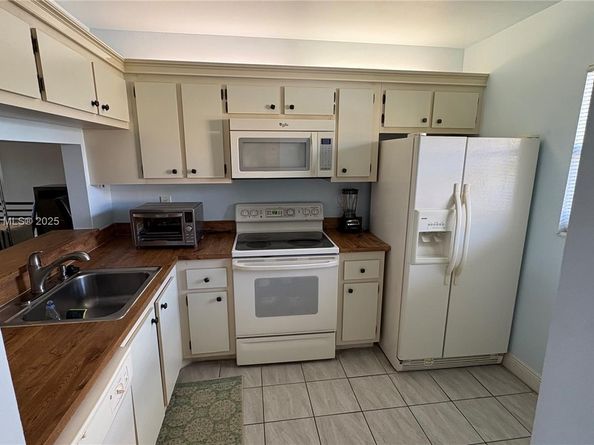 7118 Golf Colony Ct 103, Lake Worth FL 33467