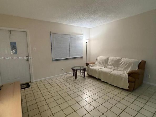 601 NW 78th Ter 204, Margate FL 33063