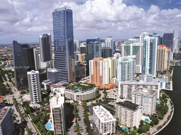 1435 Brickell Ave 3106, Miami FL 33131