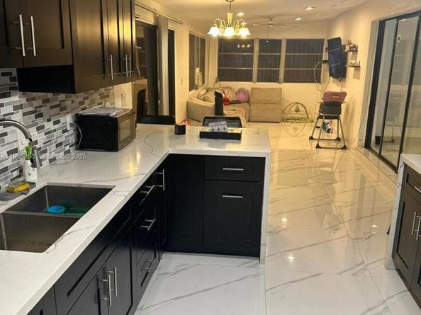 18041 NW 3rd Ave, Miami Gardens FL 33169