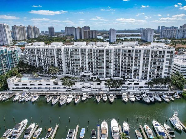 3029 NE 188th St 625, Aventura FL 33180