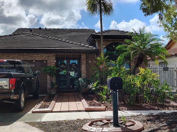 14330 SW 50th St, Miami FL 33175