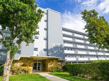 1425 Atlantic Shores Blvd