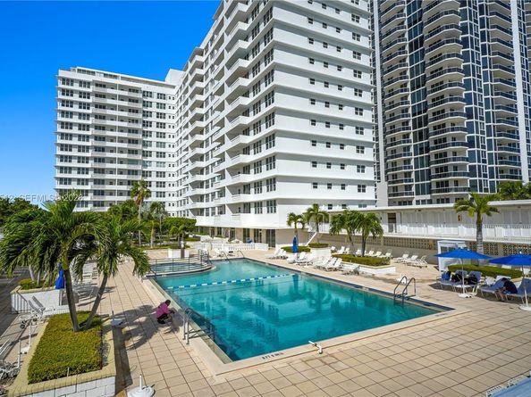 4747 Collins Ave 201, Miami Beach FL 33140