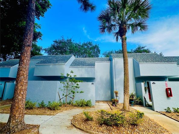 33 Deer Creek Rd D103, Deerfield Beach FL 33442