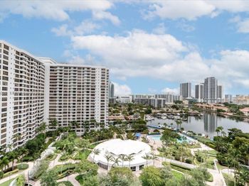 600 Three Islands Blvd