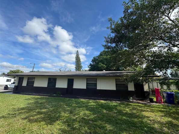 6134 SW 40th Ct, Miramar FL 33023