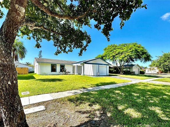 16708 SW 5th Way, Weston FL 33326