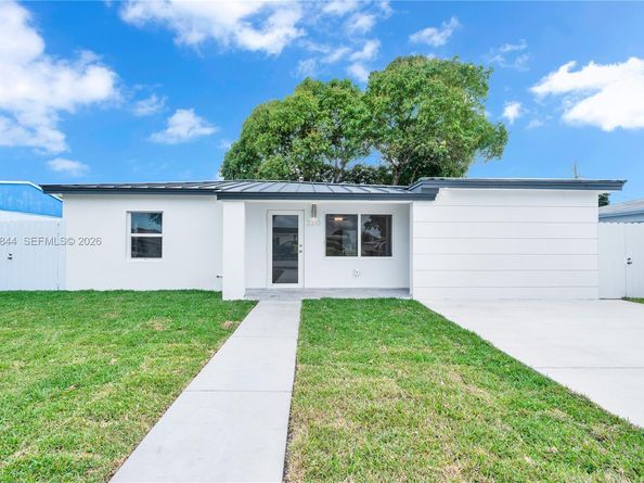 2310 NW 155th St, Miami Gardens FL 33054