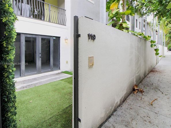 3204 Bird Ave 119, Miami FL 33133