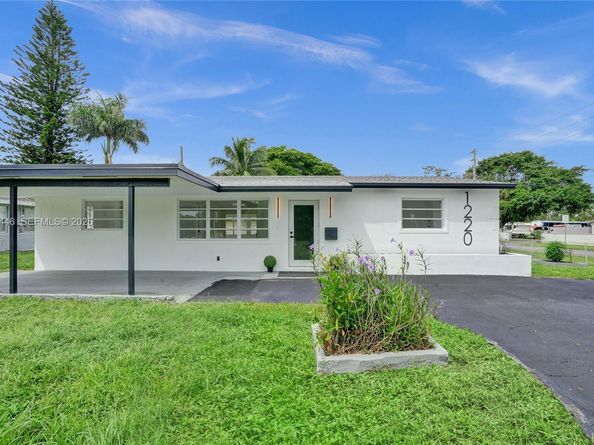 1220 NE 8th St, Pompano Beach FL 33060