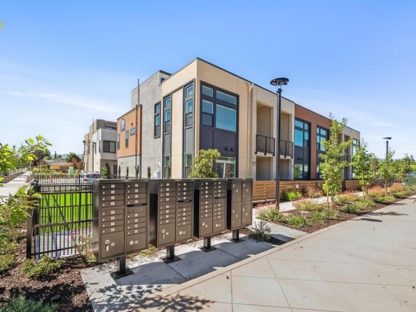 11220 Cottonwood Place 3608 Plan 2, Saratoga CA 95070