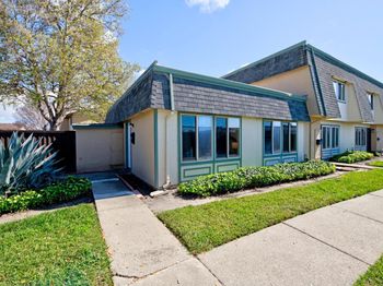 27785 Hummingbird Court