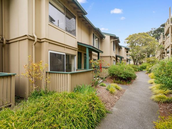 385 Mandarin Drive 11, Daly City CA 94015