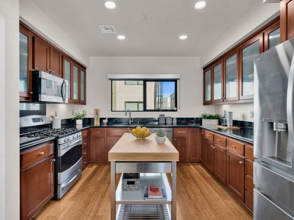 701 ZEPHYR Drive, Oakland CA 94607