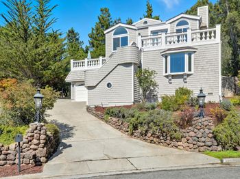 255 Thunderbird Drive