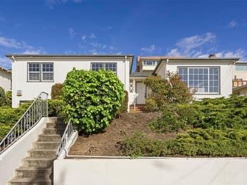 647 Pine Terrace