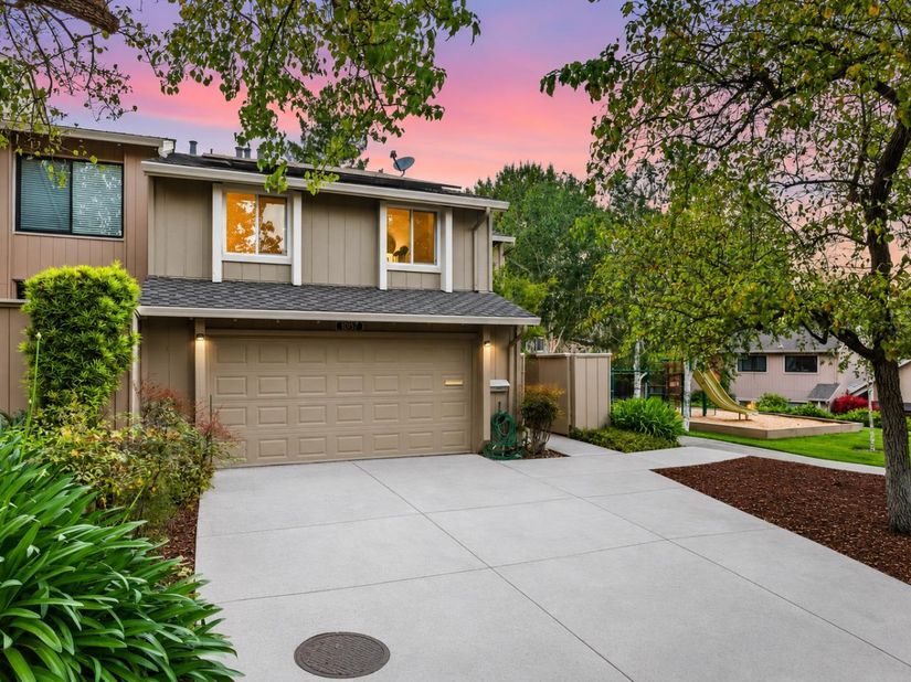 10157 Camberley Lane, Cupertino CA 95014
